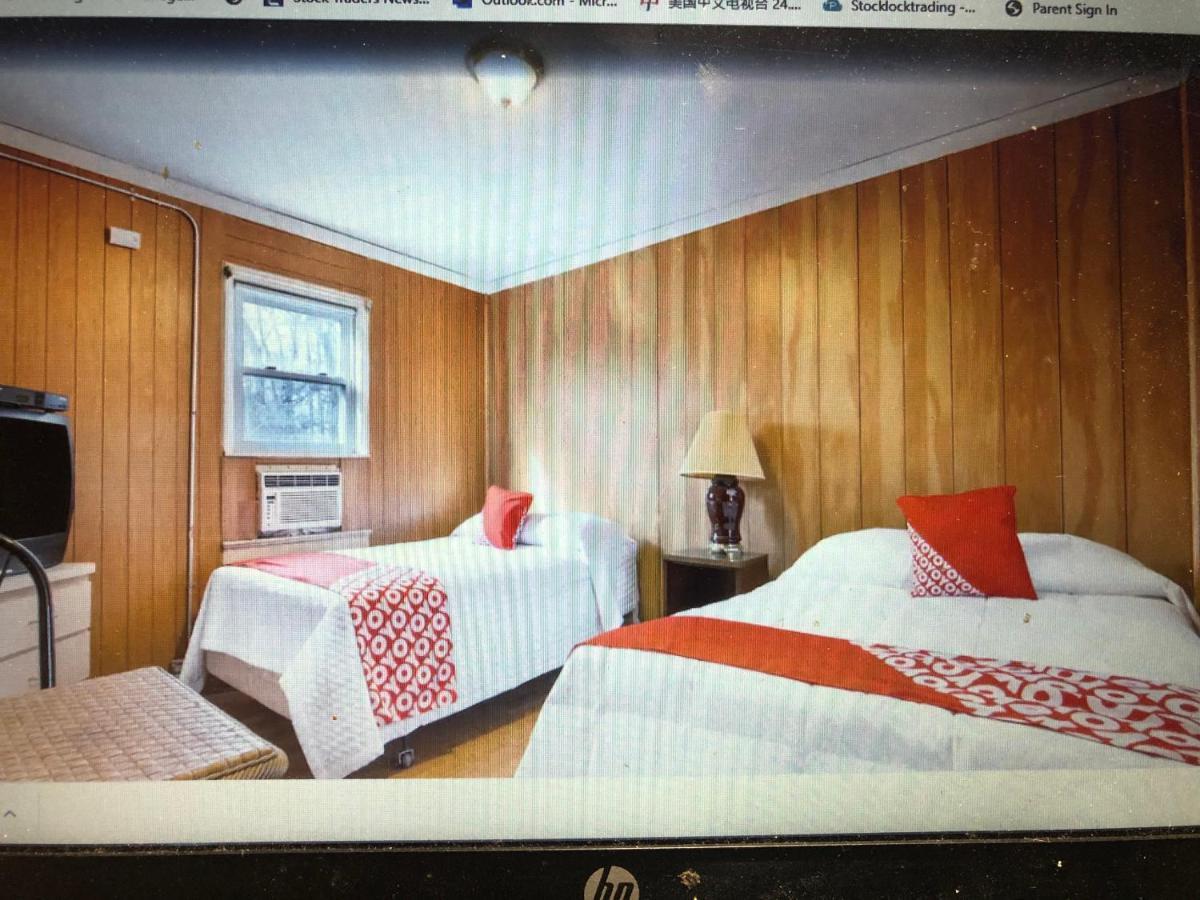 Monmouth Oyo Hotel Neptune Bagian luar foto